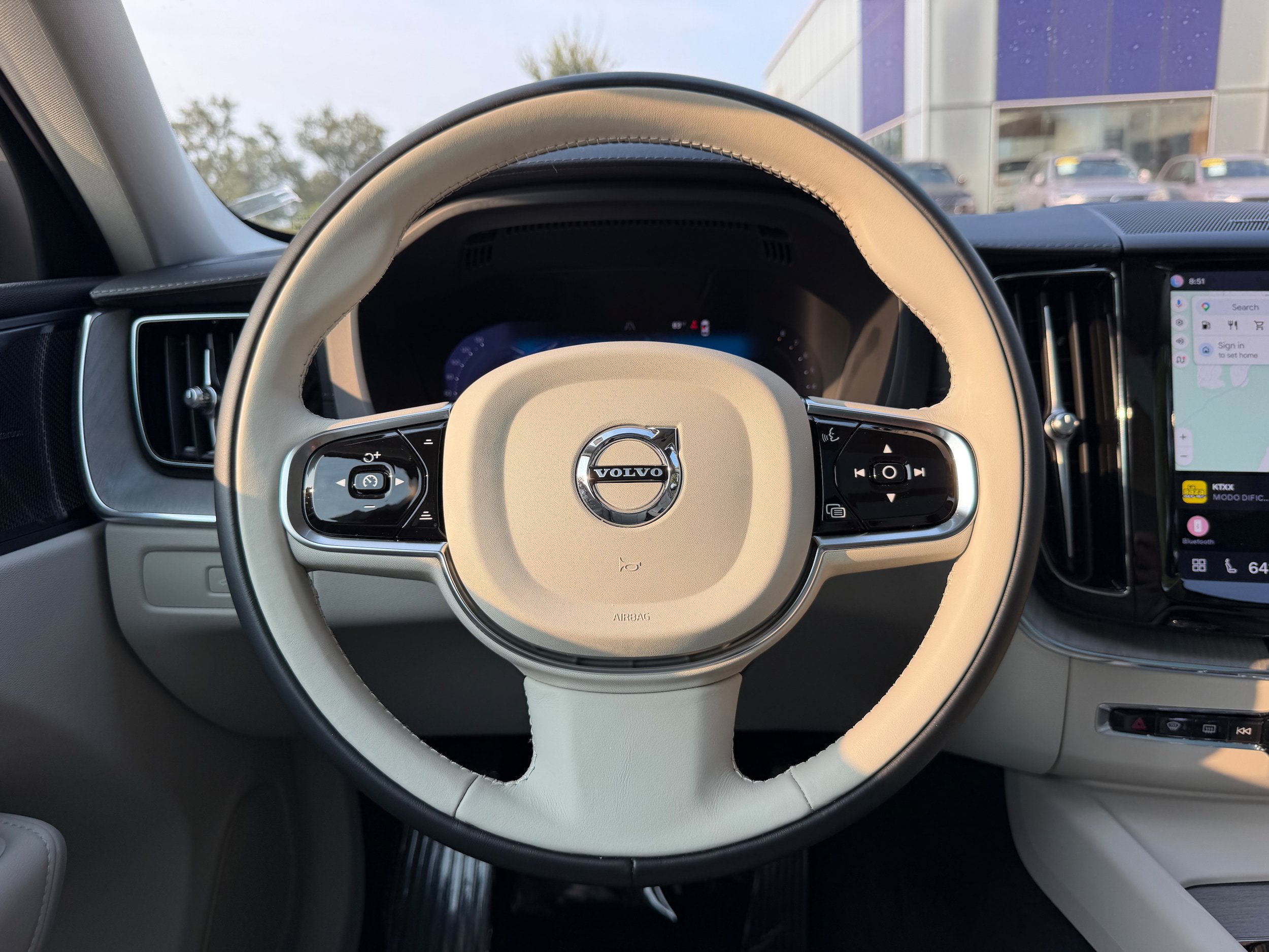 Certified 2024 Volvo XC60 B5 Ultimate AWD/4WD image 17