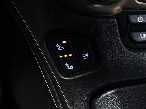 Used 2018 GMC Yukon XL Denali w/ Open Road Package image 22