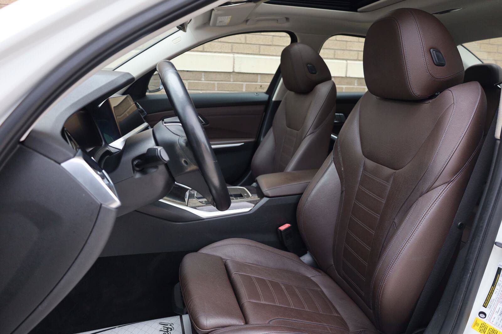 Used 2019 BMW 330i Sedan RWD image 18