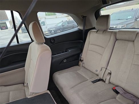 Used 2020 Honda Pilot EX image 5