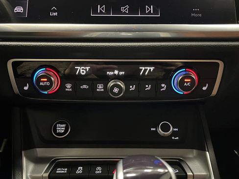 Used 2024 Audi Q3 2.0T Premium Plus w/ Premium Plus Package image 18