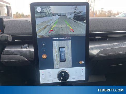 Certified 2025 Ford Mustang Mach-E GT image 34