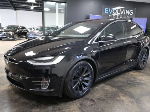 Used 2017 Tesla Model X 75D AWD/4WD image 5