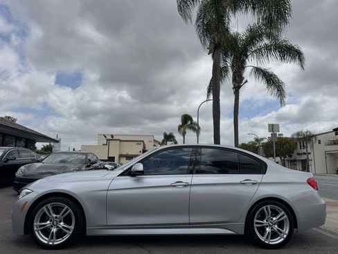 Used 2018 BMW 340i Sedan RWD image 2
