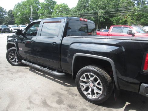 Used 2018 GMC Sierra 1500 SLT AWD/4WD image 13