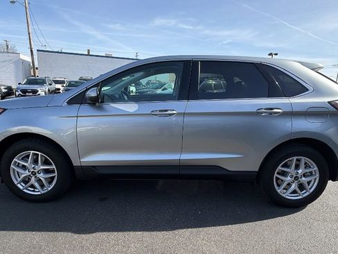 Used 2024 Ford Edge SEL image 7