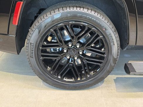 New 2026 Jeep Grand Wagoneer Limited AWD/4WD image 15