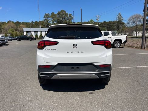 Used 2025 Buick Encore GX Preferred FWD image 10