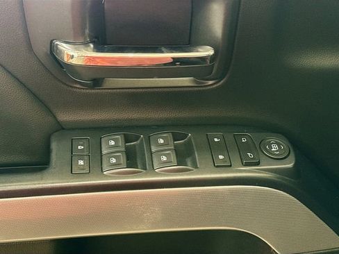 Used 2018 Chevrolet Silverado 1500 LT w/ All Star Edition image 18