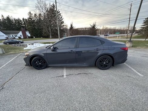 Used 2025 Toyota Camry SE w/ Multimedia Upgrade Package image 6