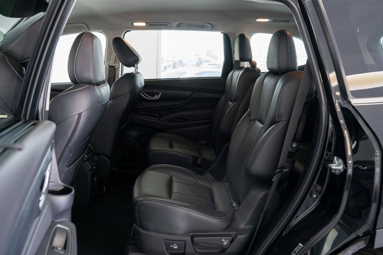 Used 2023 Subaru Ascent Limited AWD/4WD image 12