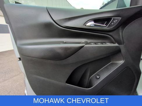 Used 2021 Chevrolet Equinox LT AWD/4WD image 22