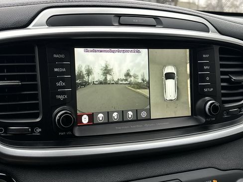 Used 2020 Kia Sorento SX image 22