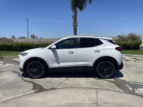 Certified 2024 Buick Encore GX Sport Touring FWD image 5