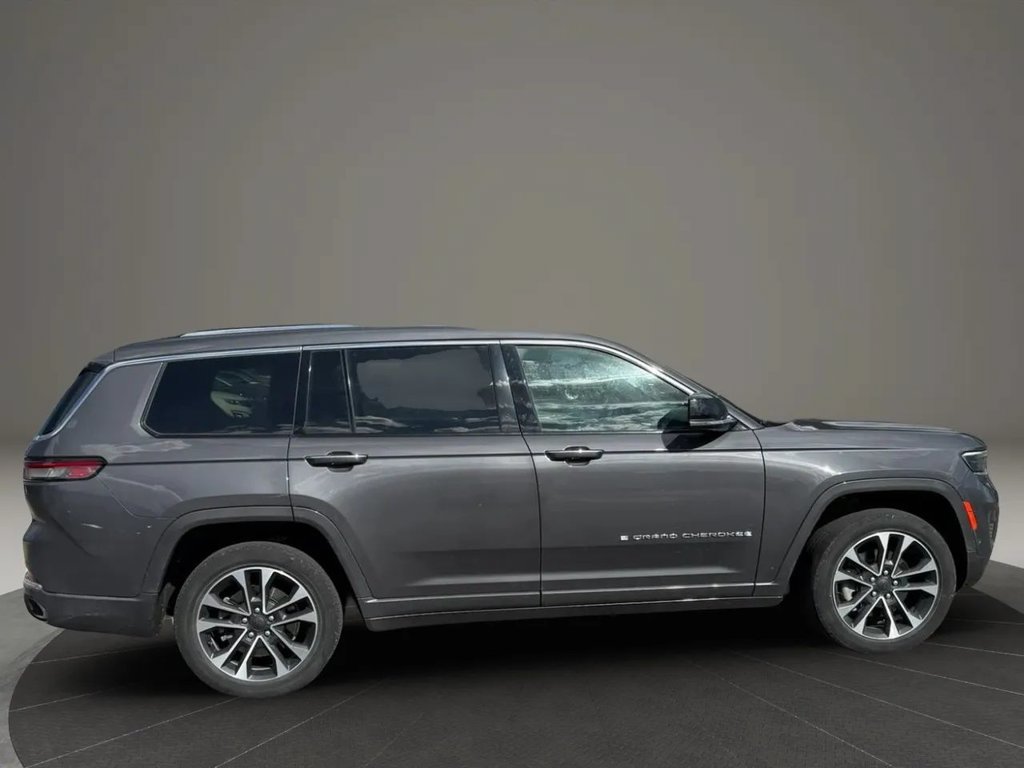 Used 2022 Jeep Grand Cherokee L Overland w/ Luxury Tech Group IV AWD/4WD image 5