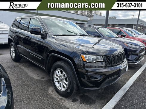 Used 2019 Jeep Grand Cherokee Laredo AWD/4WD image 1