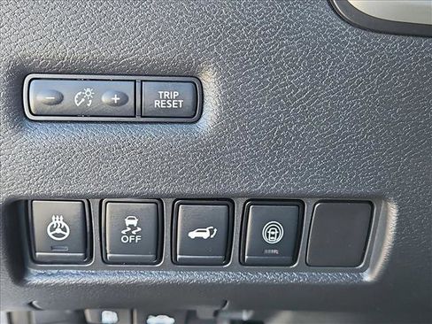 Used 2021 Nissan Murano SL w/ SL Moonroof Package image 17