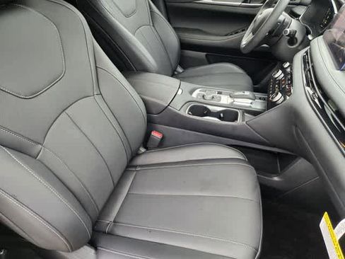 Certified 2026 INFINITI QX60 Pure w/ Cargo Package FWD image 13