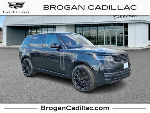 Used 2023 Land Rover Range Rover SE AWD/4WD image 1