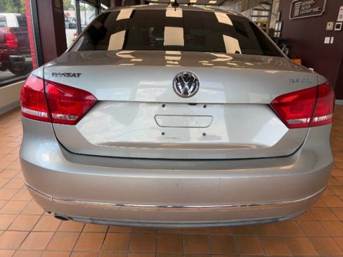 Used 2014 Volkswagen Passat TDI SEL Premium image 10