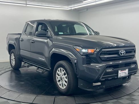 Used 2026 Toyota Tacoma SR5 RWD image 3