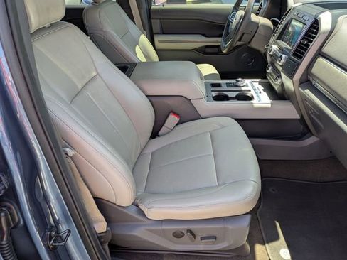 Used 2020 Ford Expedition XLT w/ Equipment Group 202A RWD image 32