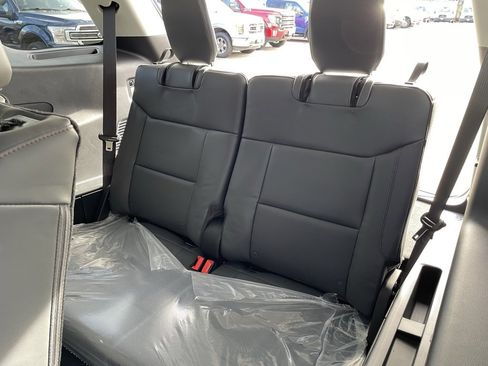 New 2026 Ford Explorer Active w/ Active Comfort Package image 23