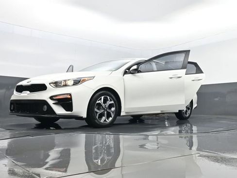 Used 2021 Kia Forte LXS image 29