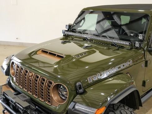 Used 2024 Jeep Wrangler Unlimited Rubicon 392 image 28