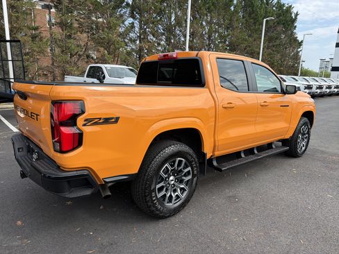 Used 2026 Chevrolet Colorado Z71 AWD/4WD image 10