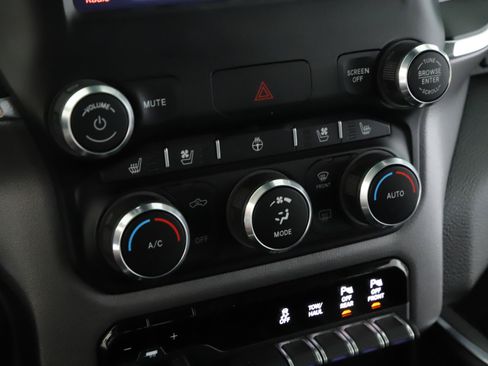 Used 2021 RAM 1500 Laramie w/ Sport Appearance Package AWD/4WD image 14