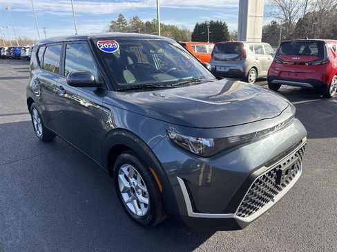 Used 2023 Kia Soul LX w/ Option Group 015 image 1