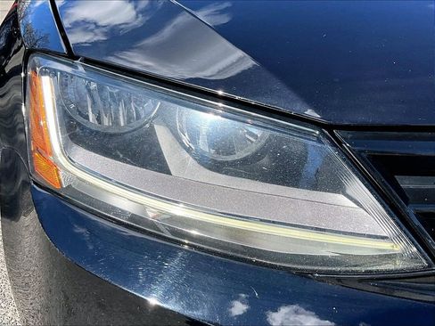 Used 2018 Volkswagen Jetta Sport image 26