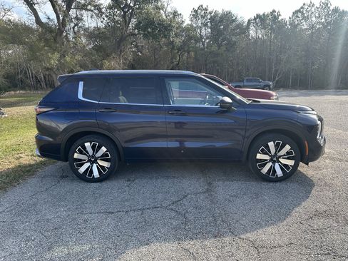 Used 2025 Mitsubishi Outlander SEL image 7