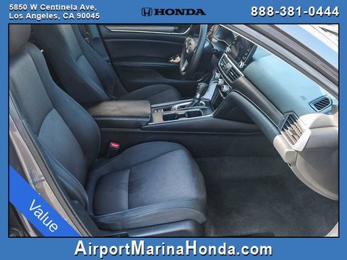 Used 2018 Honda Accord LX image 19