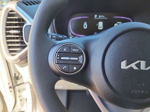 New 2025 Kia Soul LX w/ LX Technology Package image 22