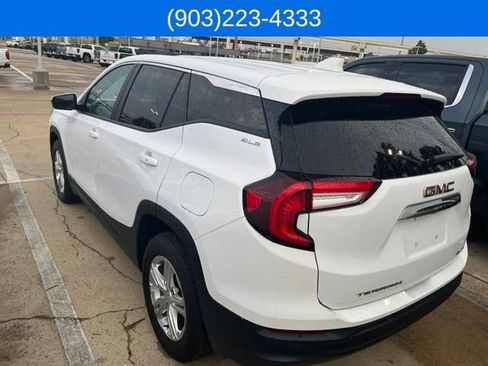 Used 2024 GMC Terrain SLE AWD/4WD image 4