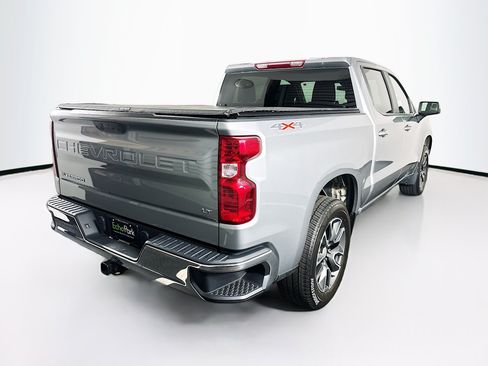 Used 2024 Chevrolet Silverado 1500 LT AWD/4WD image 9