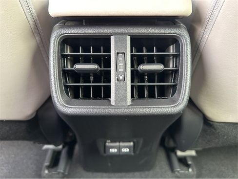 Used 2022 Lexus UX 250h image 18