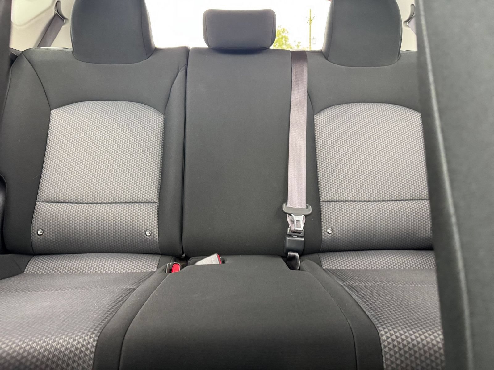 Used 2025 Kia Soul LX w/ LX Technology Package FWD image 35