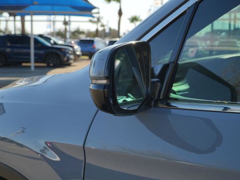 Used 2022 Honda Pilot Elite image 11