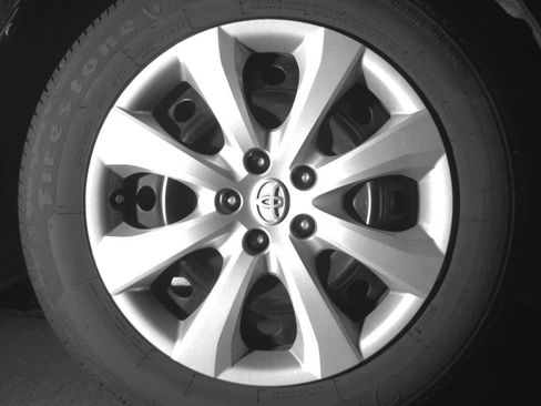 Used 2025 Toyota Corolla LE FWD image 10