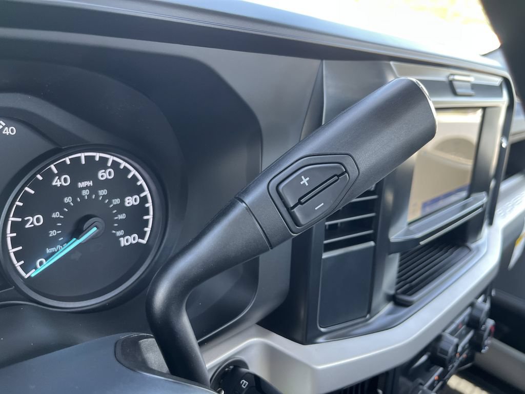 New 2025 Ford F250 XL w/ F-250 >10K GVWR Package RWD image 28