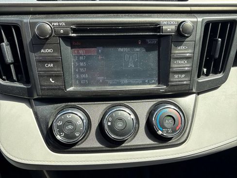 Used 2015 Toyota RAV4 LE FWD image 12