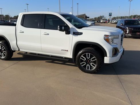 Used 2021 GMC Sierra 1500 AT4 w/ AT4 Preferred Package image 9
