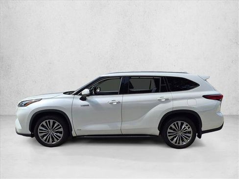 Used 2021 Toyota Highlander Platinum AWD/4WD image 4