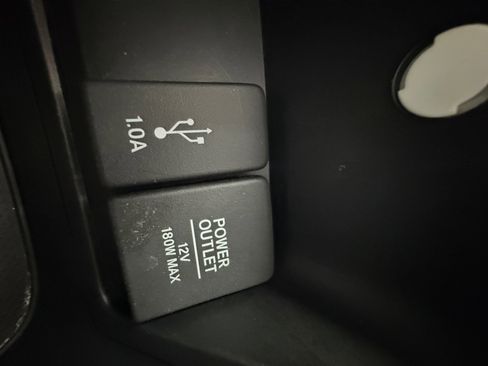 Used 2018 Honda CR-V LX image 31