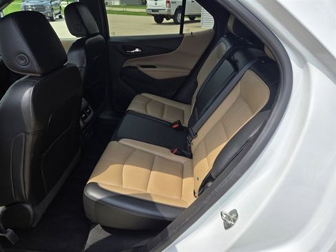 Used 2022 Chevrolet Equinox Premier image 6