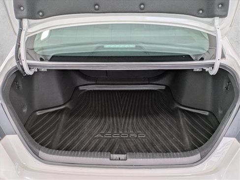 Used 2023 Honda Accord EX image 6