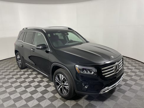 Used 2025 Mercedes-Benz GLB 250 image 7